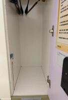 顾客称在汤泉店遗失13万劳力士 更衣柜安全隐患引争议