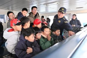 海巡11轮新年首次开放 点燃航海梦想
