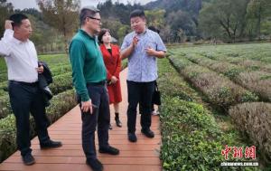 台盟海南省委会主委喊话台胞 投资海南正当时