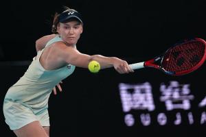 莱巴金娜获澳网女单冠军 逆转胜出夺第二冠