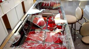 蒙面人盗走3公斤黄金10小时落网 警方高效破案