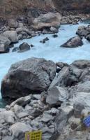 男子疑因洗杯意外落水后失联 事发地水流湍急