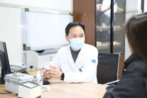 女子手臂“自己跳舞”确诊罕见病 糖尿病并发症警示