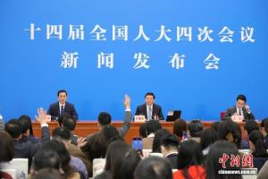 记者：中国机器人发展引发全球赞叹 照见无限可能未来