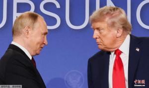 普京与特朗普通电话讨论伊朗局势 寻求政治解决途径