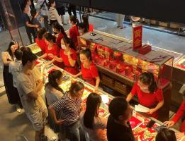 金价暴涨，靠着“一口价”这家公司去年盈利翻倍 毛利率显著提升