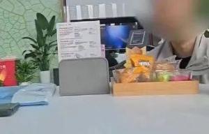 4S店蹭饭260次福利没规矩迟早出岔子 车主与店员多次冲突