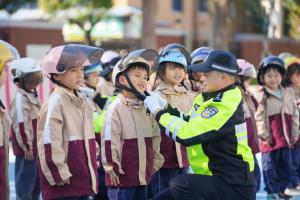 安全头盔上的A、B标识是啥意思 解读新标准分类