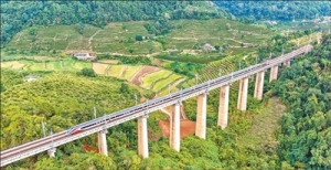 中老铁路累计开行旅客列车突破10万列