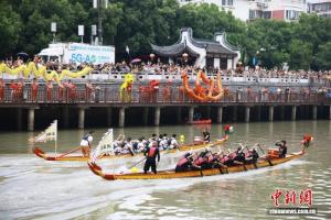 浙江桐乡：大运河畔龙舟竞渡迎端午 民俗风情共庆佳节
