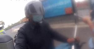 浙江民警查闯红灯发现是山东逃犯 全副武装难逃法网