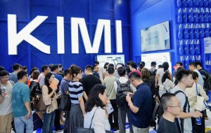中国AI开源模型的群体突破 海外用户反向代购中国AI模型