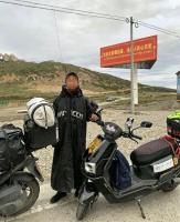 少年骑电动车到拉萨 父亲已动身去接 独行引发全网热议