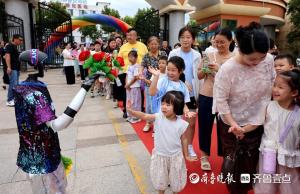仪式感满满迎开学 萌娃逐光启新程 温馨入学开启新篇章