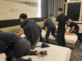 警方抓获4人 2人是网上逃犯 两地警方紧密联动成功抓捕