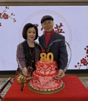 演员汪明荃为爱人罗家英庆生 温馨寿宴显深情
