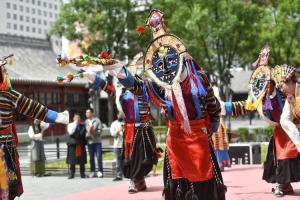 首届“雪域古城·圣地拉萨”文化旅游节成功举办