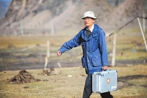 “若有来生，再赴高原”  ——“草原曼巴”王万青情定甘南续写医者仁心