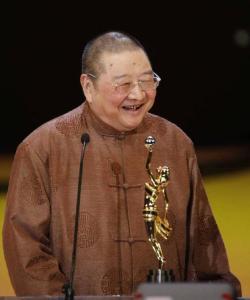惋惜！香港四大才子只剩下蔡澜 87岁作家倪匡去世