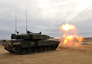 美英德军援现役坦克，乌克兰可以靠“坦克联盟”翻盘？