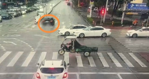台州交警通报特斯拉追尾致2死1伤 肇事司机已被控制