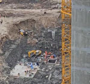 广州一在建工地塌方致2死 现场已停工