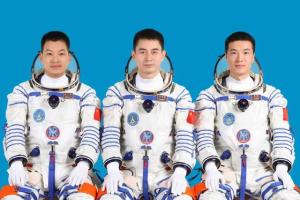 中国空间站即将迎来80后乘组！神舟十八号航天员乘组确定，3人均为“80后”