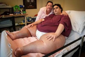 英国635斤男子去世，年仅33岁 器官衰竭与肥胖悲剧