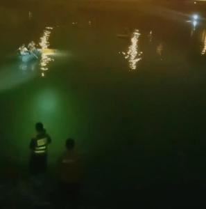 海南一水库4人落水 官方：还在搜救中 钓鱼意外致悲剧