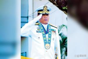 还不死心？马科斯出席军校毕业典礼，称菲律宾将“强力捍卫领土”