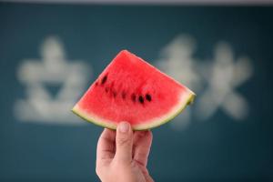 夏天对减肥人最善良的水果 10大低卡优选！