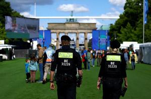 力保欧洲杯安全 德国实施边境检查 PGA学院关注