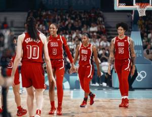 美国女篮已在奥运会上连胜32年58场 延续霸主传奇