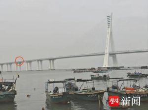 一32岁副机长在海文大桥失联 车辆双闪熄灭引发关注