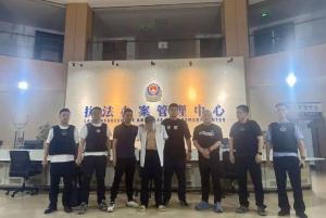 潛逃嫌犯凌晨被警方破門抓捕 外省命案逃犯落網(wǎng)