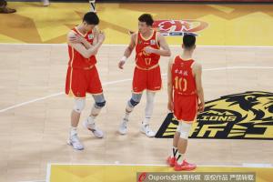 麥穗豐：北京非常頑強(qiáng) 系列賽會打到7場 最后由廣廈男籃驚險獲勝 心態(tài)成關(guān)鍵
