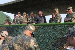 時隔多日 金正恩露面再次喜笑顏開,！
