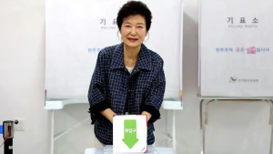 83歲李明博高調(diào)亮相為金文洙打氣 前總統(tǒng)力挺候選人