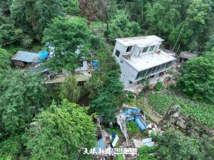 貴州黃平縣發(fā)生一起山體滑坡 成功避險無傷亡