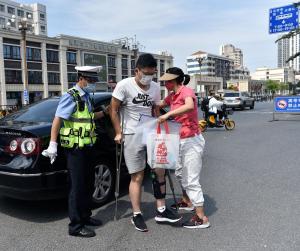 成都交警用無(wú)人機(jī)護(hù)航高考 科技賦能硬核守護(hù)