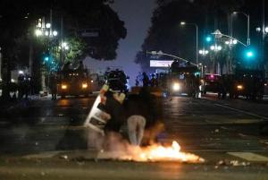 洛杉磯警方宵禁夜大規(guī)模拘捕 市中心清場(chǎng)行動(dòng)