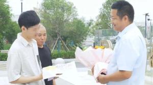 “脫衣助考”大哥找到了 暖心善舉感動(dòng)網(wǎng)友