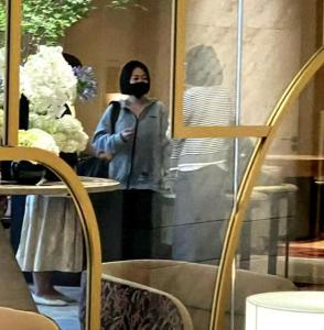 曝小S狀態(tài)極差瘦到衣服撐不住 現(xiàn)身韓國(guó)情緒低落