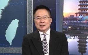 臺名嘴蔡正元：臺軍無力招架兩棲攻擊艦！