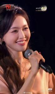 唐嫣美成啥了 歐豪也是個神 中秋晚會最亮的星