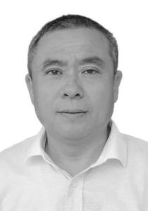 江西临川三中党总支书记梅军水查看教学楼屋顶漏水时意外坠楼，不幸去世 沉痛悼念优秀教育者