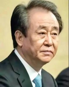 许家印最新消息！儿子也被抓 家族信托成空谈