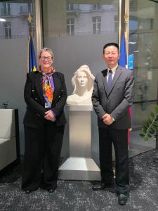 证监会主席吴清访问法国等国 深化资本市场合作