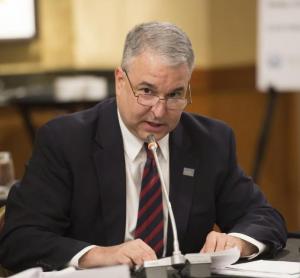 美前官员：把中国当敌人是战略误判 需更明智政策