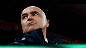 马丁内斯：C罗无暴力行为只是想挣脱拉他的人 红牌引发争议